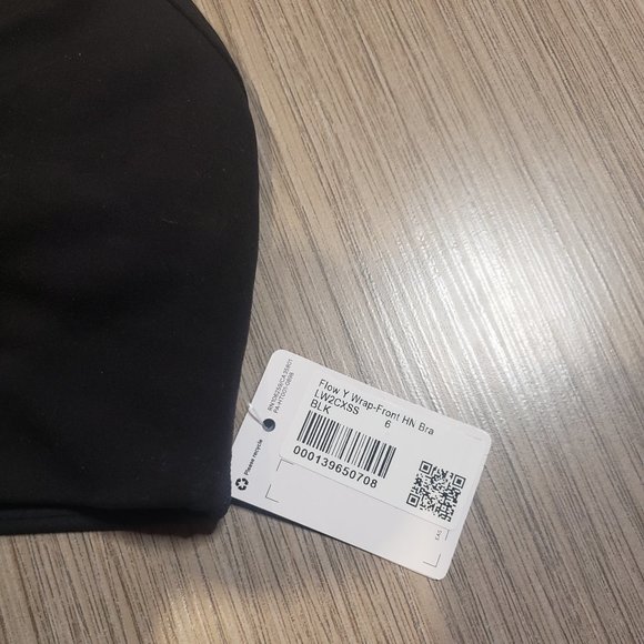 Lululemon Flow Y Wrap-Front High Neck Bra in Black - Picture 4 of 5